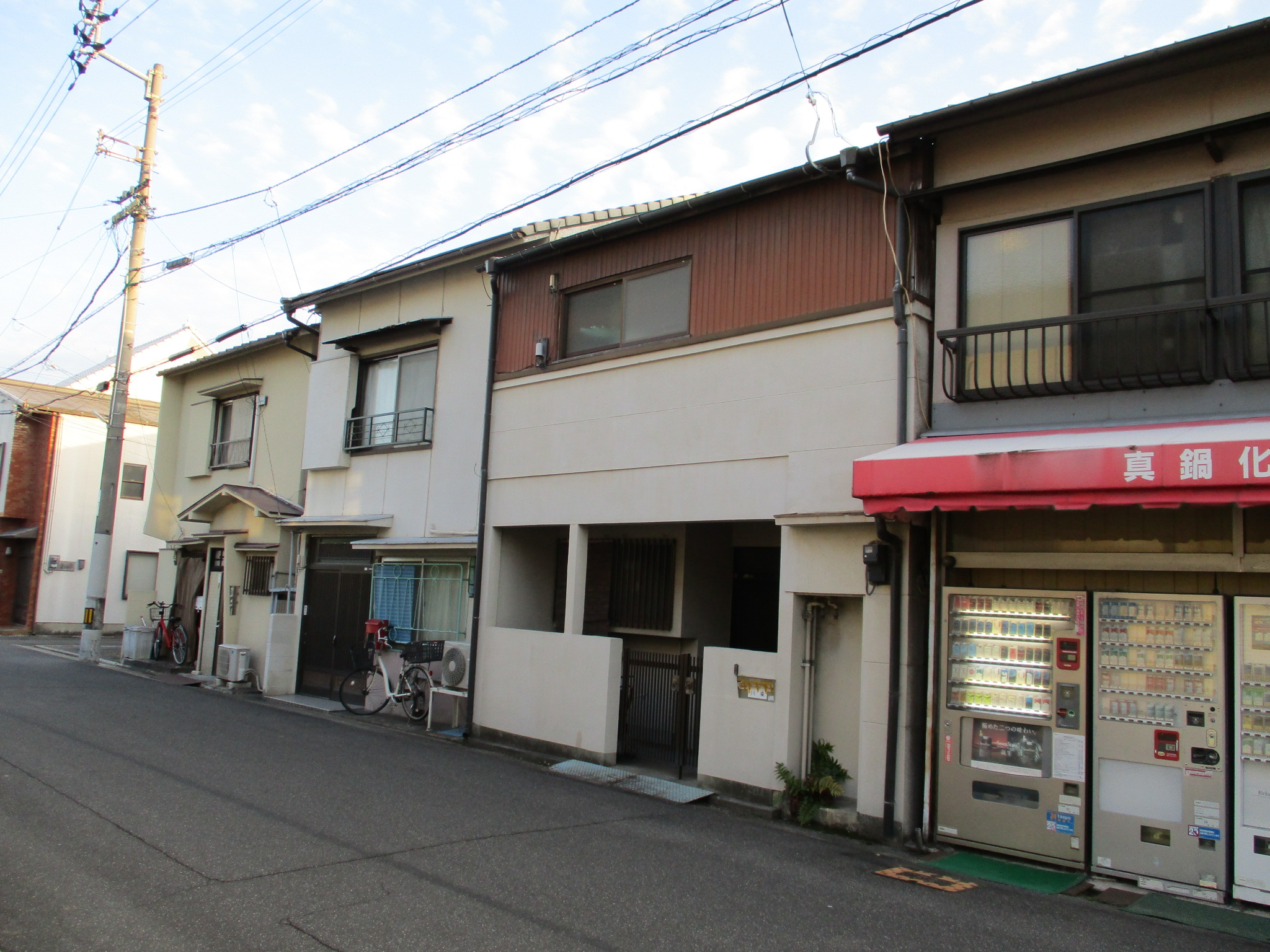 多賀町3丁目中古住宅価格変更しました(470万円→370万円)