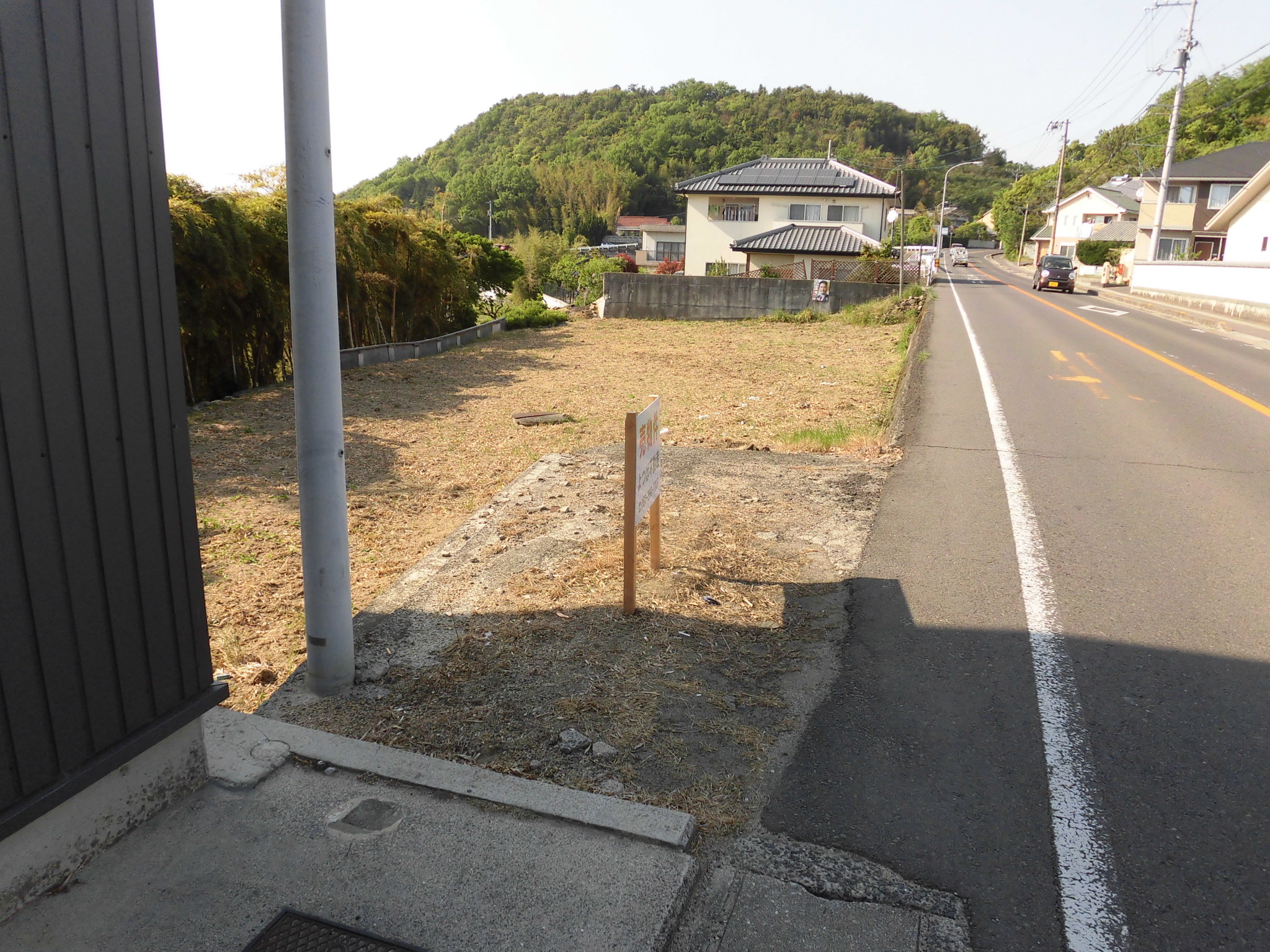 香川町川東下土地価格変更しました（550万円→500万円）