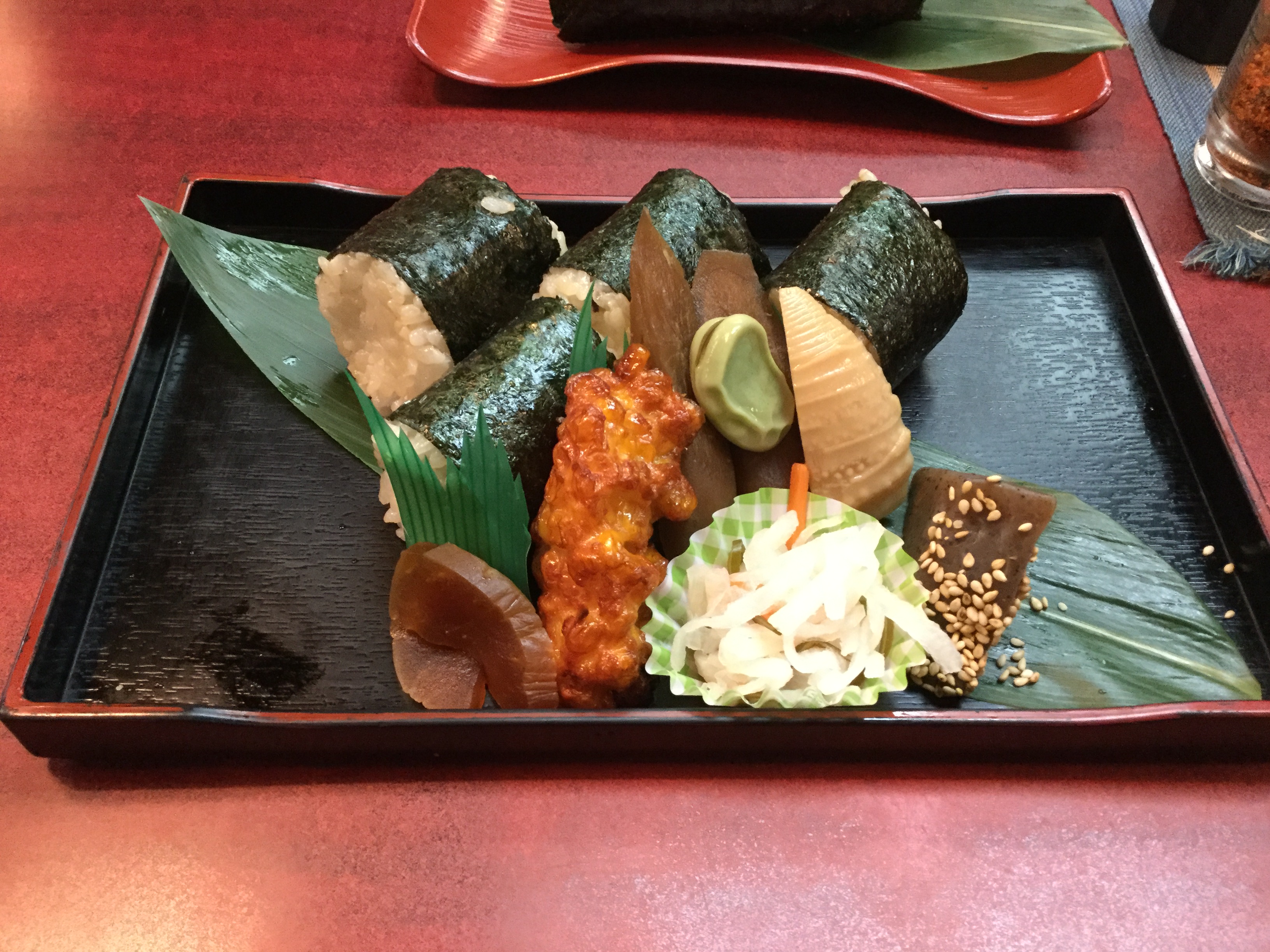 むすびむさし